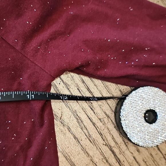 Sparkley Burgendy Lomg Sleeve Top Size 5T - Picture 6 of 10